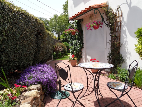 A sunny corner for breakfast