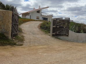 Portão e entrada