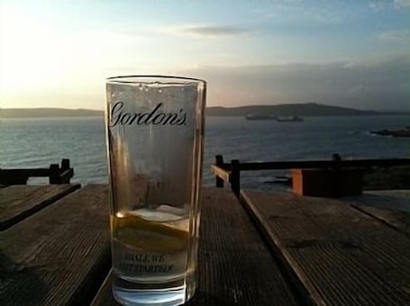 Take time out with a g&t