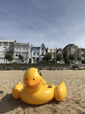 une grande baie sécurisante pour les enfants
