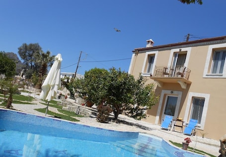 Private pool.