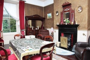 Library reading room