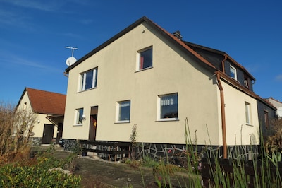 Cozy, family-friendly holiday home with a fireplace in the Thuringian Forest