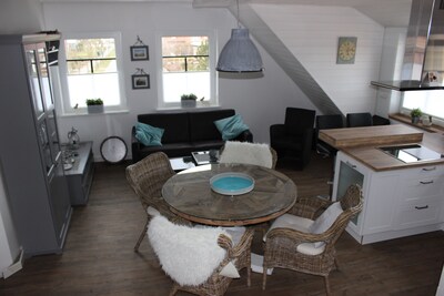 Exclusive Wohnung mit großer Dachterrasse in Strandnähe mit Sauna