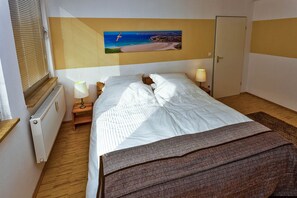 Gut ausgeschlafen - auch einzeln stellbare Massivholz-Betten