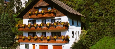 Haus Armbruster