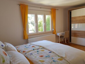 Schlafzimmer im OG