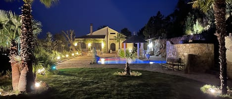 Finca Paradiso bei Nacht