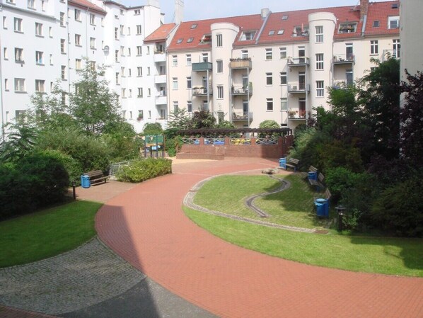 Nice look to the bautiful courtyard