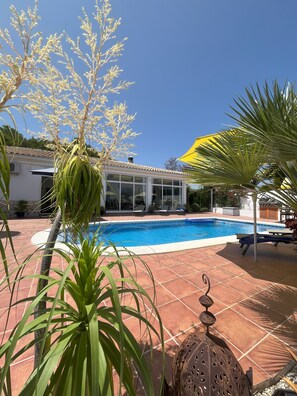 The pool area again. Plenty of room for 6 people.