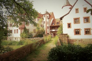 Brücke zur inneren Schlossanlage