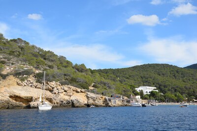 Casa Limonada for 6 people - with sea views near the beach.