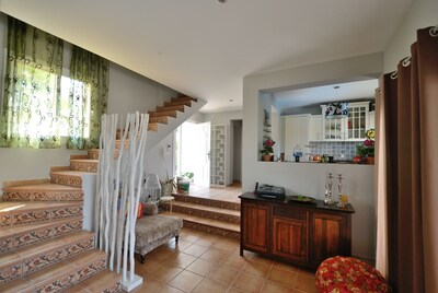 Casa Limonada for 6 people - with sea views near the beach.