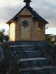 Thatched cottage / 200 year old farm house