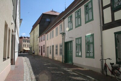 denkmalgeschütztes Ferienhaus in der Altstadt von Güstrow - mit 3 Sternen ***