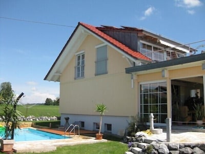 large apartment, few minutes to thermae