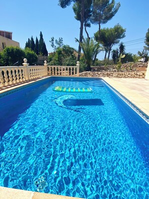 Privater Poolbereich