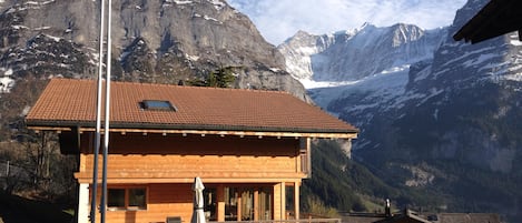 Heimeliges Chalet mit herrlichem Panorama