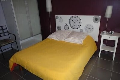 T2 recent furnished apartment in Lançon provence, modernity and comfort.