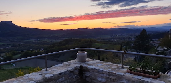 terrasse cuisine sud ouest : coucher de soleil 