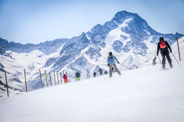 Snow and ski sports