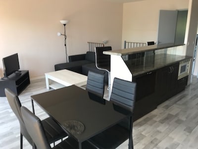 Modern 4-room apartment Cergy prefecture