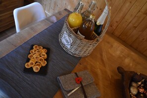 Alimentos y bebidas