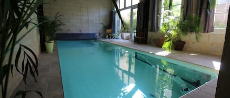 Other view of the swimming pool