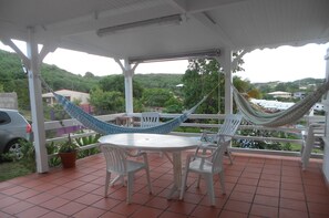 Terrasse entre punch sieste et blablabla 