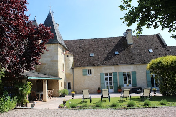 Le manoir et sa tour