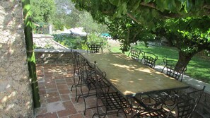 Outdoor dining