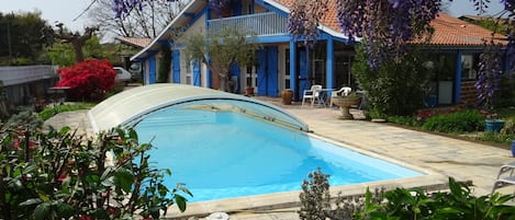 La Landaise Bleue et sa piscine 30°