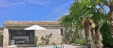 Le petit Bastidon. Gordes. Piscine privée