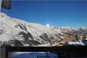 LLOU439 open view no vis-a-vis