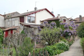 Vue maison depuis le bord du Lot