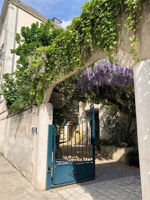 Accès au parking privé