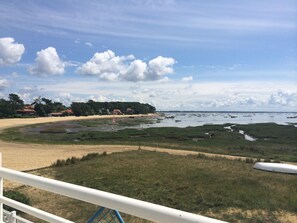 Beach/ocean view