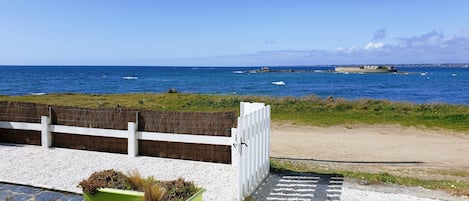 Vue sur l'Atlantique devant la maison.