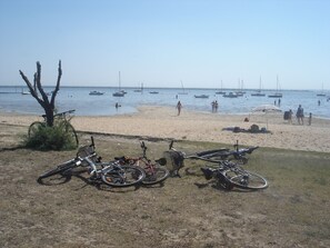 Plage Cassy 
Accessible à pieds de la maison