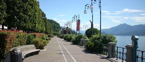 The passeggiata in Intra along Lake Maggiore