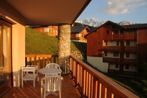 Balcony with view of Bellecôte peak