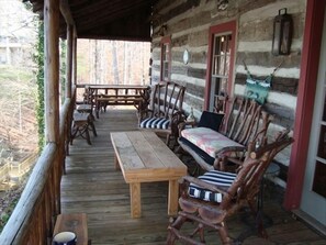 Main floor deck with picnic table (located end of picture) for outdoor dining