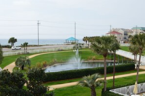      BALCONY GULF VIEW