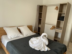 Lot 2 : Chambre en rdc