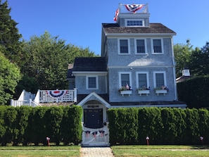 Front street view of home