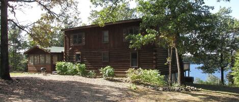 Front view of house from driveway