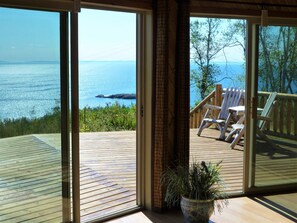 The front deck complete with log furniture