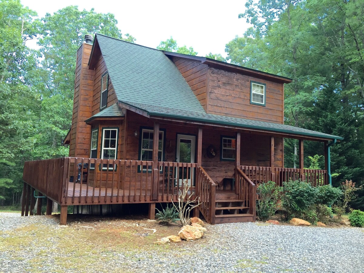 Great Specials-Lovely Nature Cabin on 3 Acres!