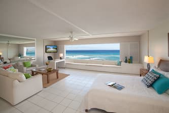 Colony Surf Oceanfront Gem On Diamond Head Gold Coast