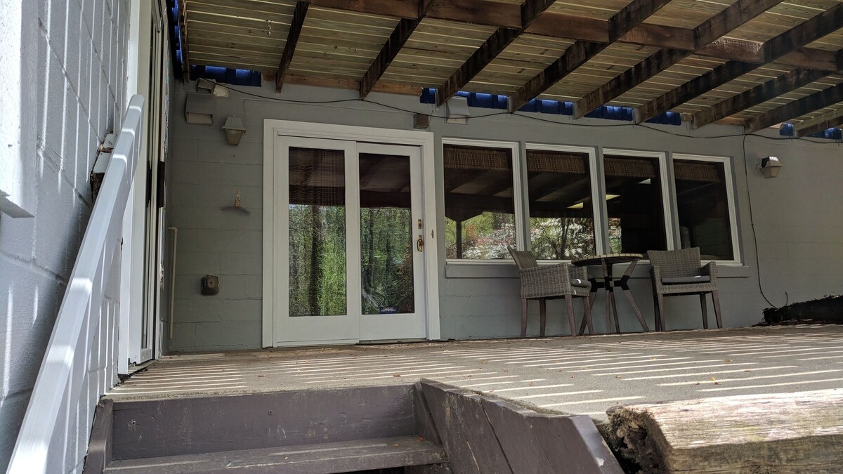 Cute apartment close to downtown